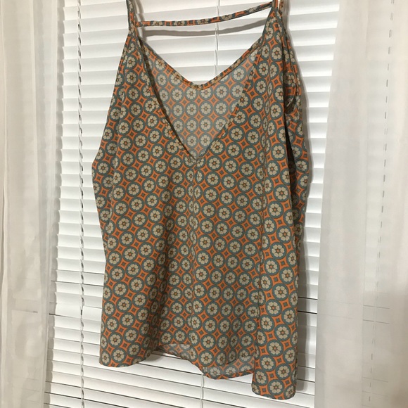 super cute patterned flowy tank! - Picture 2 of 3